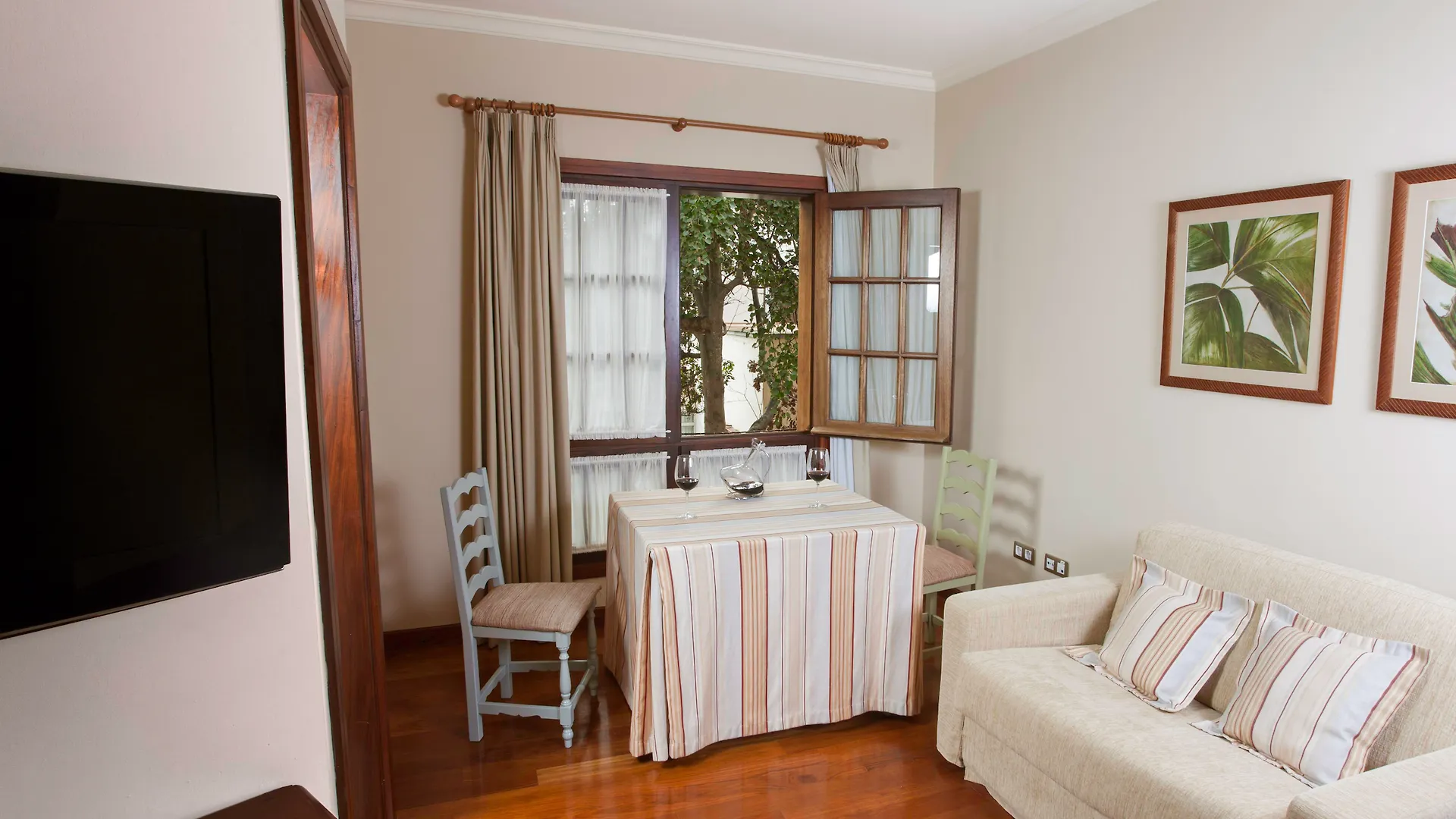 Laguna Nivaria Hotel & Spa La Laguna  La Laguna (Tenerife)